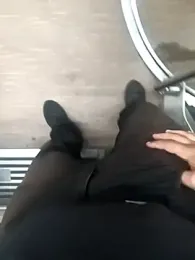 Arasu_ webcam model stream image