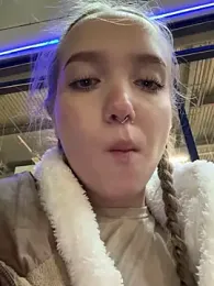 bambi_lu webcam model stream image