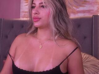 Alison Ross webcam model stream image