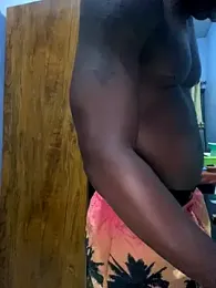 ThugMansion420 webcam model stream image