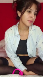 Apriilhot webcam model stream image