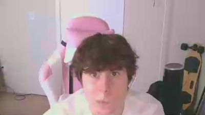 Roomfullofcum webcam model stream image