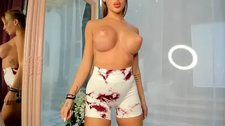 Mia__Milan webcam model stream image