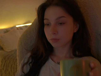 DramaQueen_ webcam model stream image