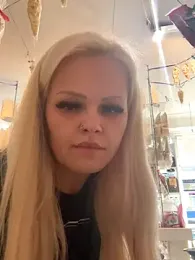 CherryXOX- webcam stripchat model stream image