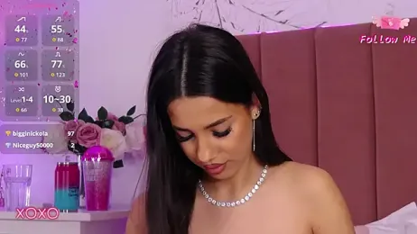 LaraKent webcam model stream image