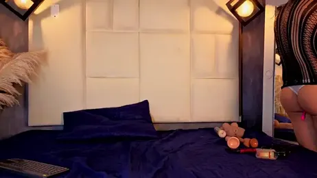 Liam_forest_ webcam model stream image