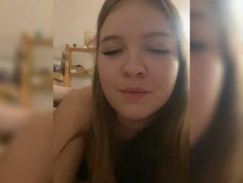 FackBeachTrup webcam model stream image