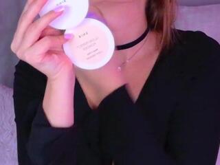 Beatrice Esmont webcam model stream image