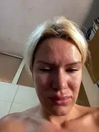 Keylili webcam model stream image