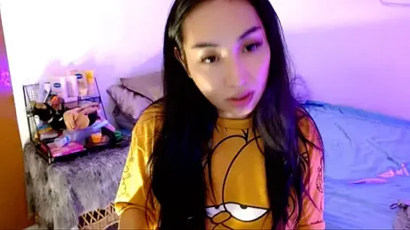 SweetLilly_18 webcam model stream image