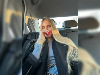 ALVUWKA webcam model stream image