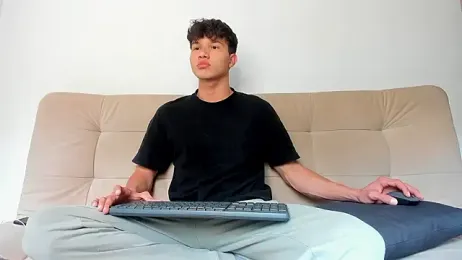 Lucas-Aaron webcam model stream image