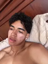 JoanG10 webcam model stream image