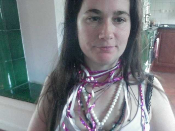 AmanelWhite webcam model stream image