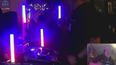 1st_omen webcam model stream image