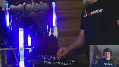 1st_omen webcam model stream image