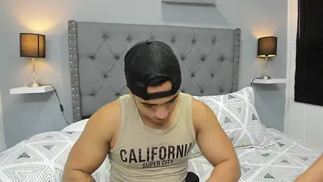 violeta_and_maxx webcam stripchat model stream image