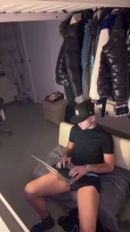 Plewus99 webcam model stream image