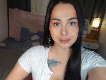 SavannaAkisha webcam model stream image
