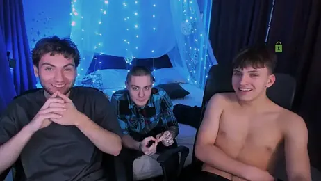 travis_wolf_ webcam model stream image