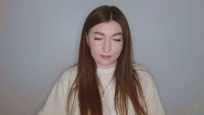 emmamaee webcam cam4 model stream image