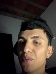 gabrielzinnnn085 webcam model stream image