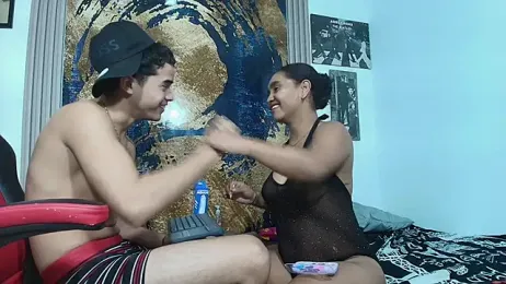 raven_robin_ webcam model stream image