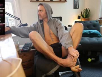 bradbronton webcam chaturbate model stream image