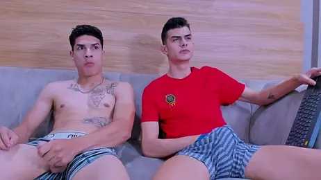 junior_friendss webcam stripchat model stream image