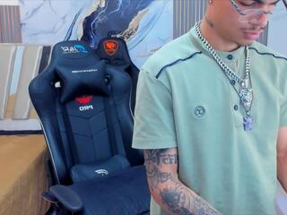 Riccie Pezzutti webcam flirt4free model stream image