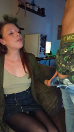 Kinkymom28x webcam model stream image