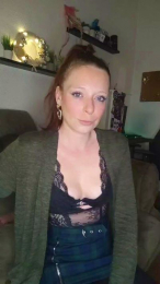 Kinkymom28x webcam model stream image
