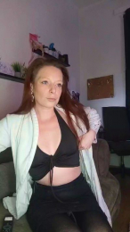 Kinkymom28x webcam model stream image