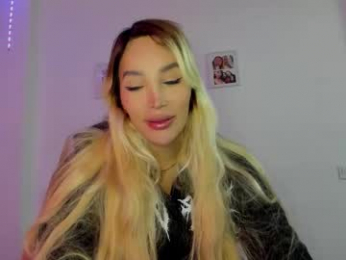 _viioletweekend_ webcam model stream image