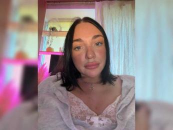 AlexaHotty1 webcam model stream image