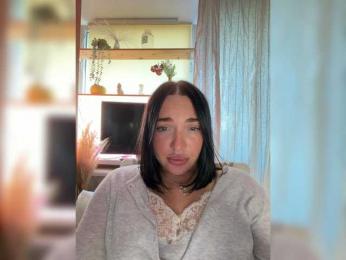 AlexaHotty1 webcam model stream image