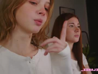 freckle_diyana webcam model stream image