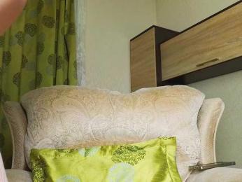 Adelina-Cowell webcam model stream image