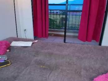 diavalo_ webcam model stream image