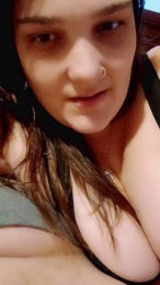 Plussizemodel webcam model stream image