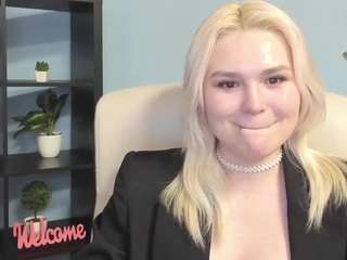 sweetlilyxo webcam model stream image