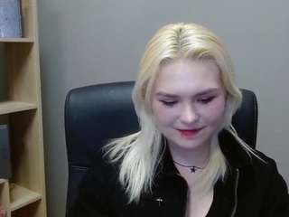 sweetlilyxo webcam model stream image