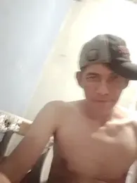 Cloud0nMycock webcam model stream image