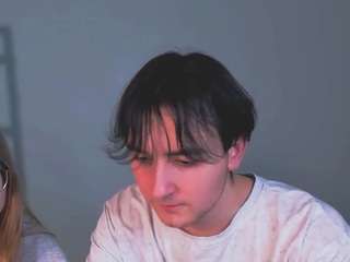 caroline-eclipse webcam model stream image