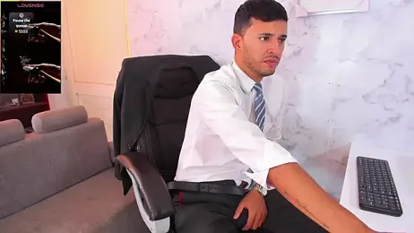 Hideintheoffice webcam model stream image