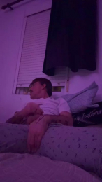 Alex_v22d webcam cam4 model stream image