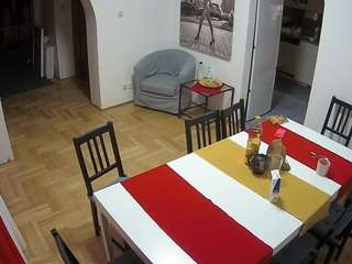 voyeurcam-julmodels-dining webcam model stream image