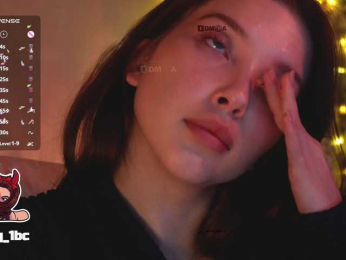 _Q_ webcam model stream image