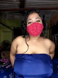 Smile-quien webcam model stream image